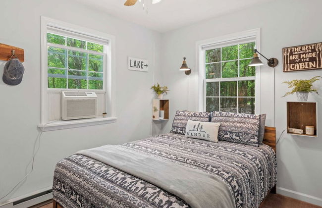 Ridge Retreat by Avantstay Game Room, Covered Porch, & Fire Pit! - Photo 27