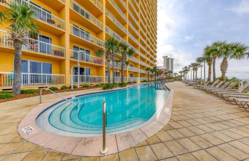 High-rise condo with pool & ocean views - walk to the beach - Foto 4