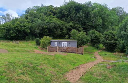 Cosy Hut Immersed in Nature with Private Hot Tub - Foto 42