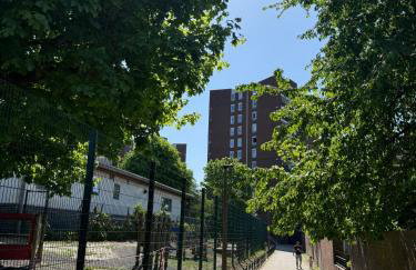 West Greenwich Modern Apartment - Photo 24