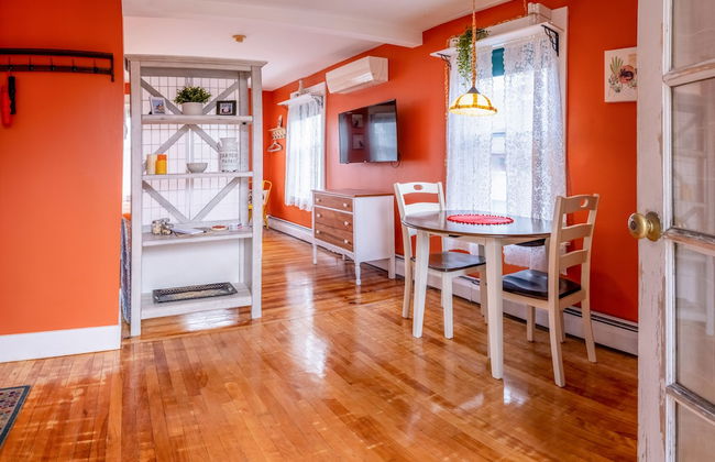 Historic 2 Cats Inn - Photo 9