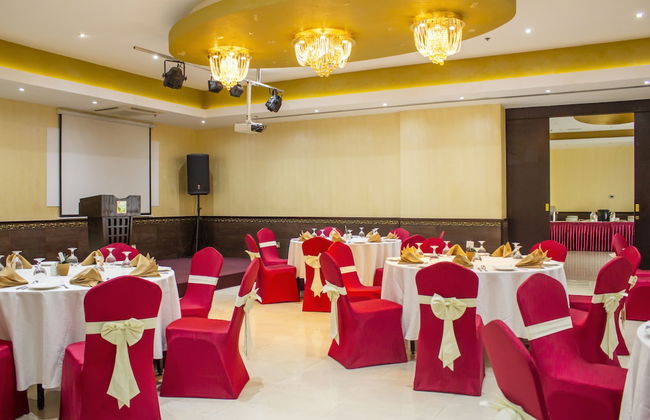 Dunes Hotel Apartments Oud Metha - Photo 57