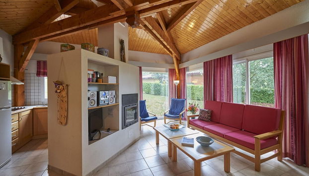 Pet-friendly Home w/ Garden - Foto 4, Sala de estar