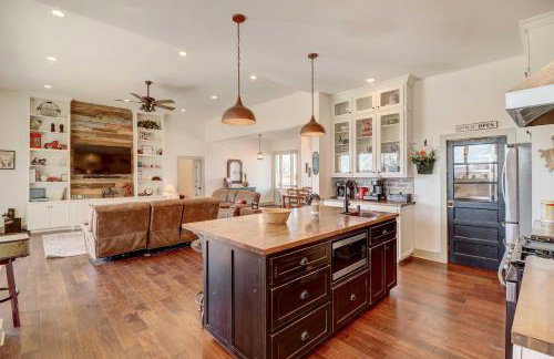 Spacious Farmhouse Near Hikes and Waterfalls - Foto 12