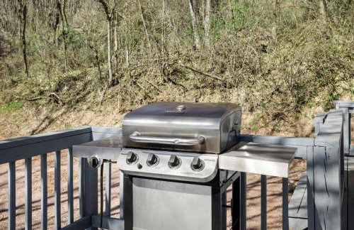 Cozy cabin w hot tub fire pit & ski access - Foto 37