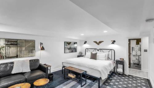 Sojourn Old Town Perfection with Fire Pit and Parking - Foto 3