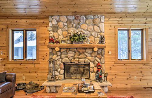 Waterfront Pike Lake Retreat Snowmobile Paradise - Foto 5