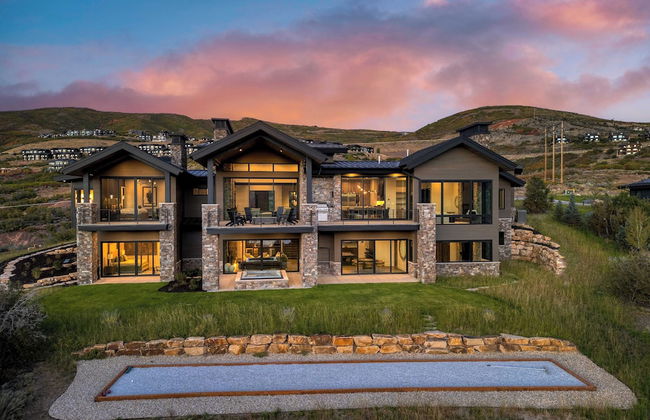 Reflection by Avantstay Sleeps 18 + Lake Views Hot Tub + Game Room - Foto 48