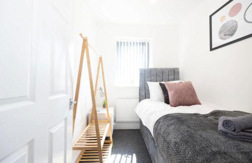 Contemporary 3 Bedroom Home with Garden & Parking - Foto 2