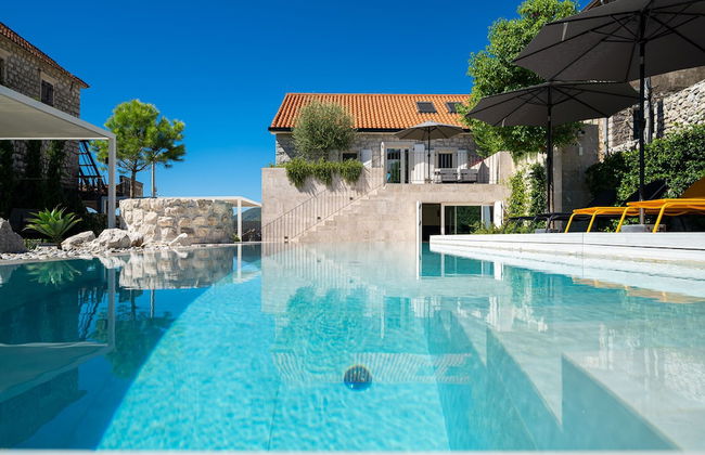 Villa Lastva is a Five Star Seafront Luxury Villa With Privite Pool - Foto 34