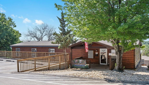 Check-in/check-out kiosk