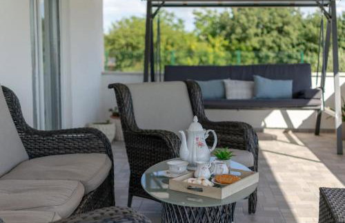 Kuća za odmor M&J s grijanim bazenom - Photo 15