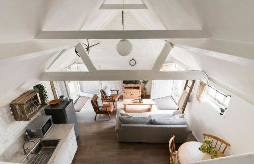 Snug Cotswolds Farm Cottage - The Henloft - Foto 2