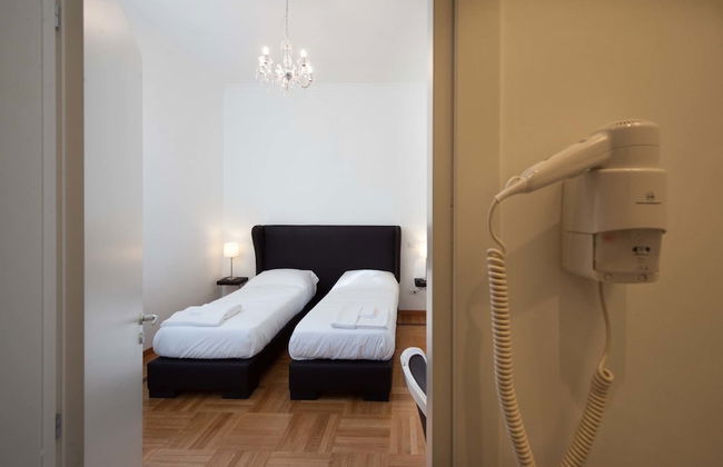 Imperia Suite - Photo 20