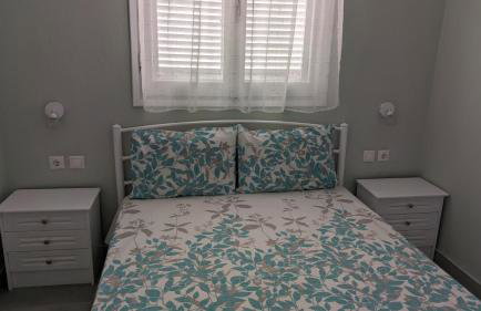 Garlis Apartments - Photo 4