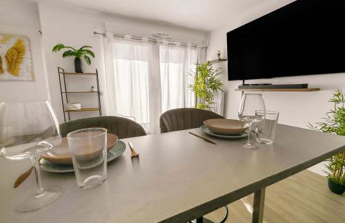 Balcon privé, Fibre, Séjour Calme Grand Paris - Foto 10