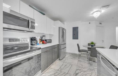 Subtle 2 Bed in Edgewater near Downtown With Free Parking - Foto 9