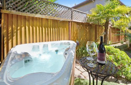 Wine Country Retreat with Hot Tub & Mini Golf - Foto 44