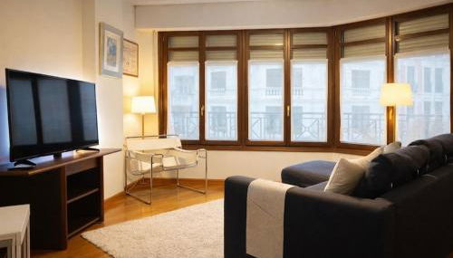 NANA in Bilbao Párking en el edificio - Photo 2