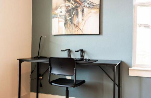 Sleek Stylish Apartment in Prime Location - Foto 9