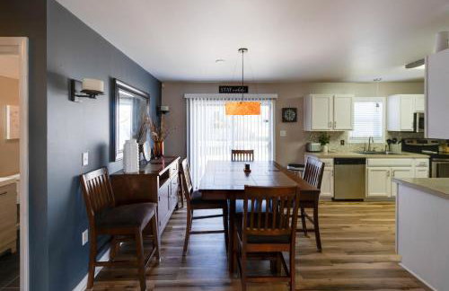 Milton Getaway Near Beach with Deck and Yard - Foto 8