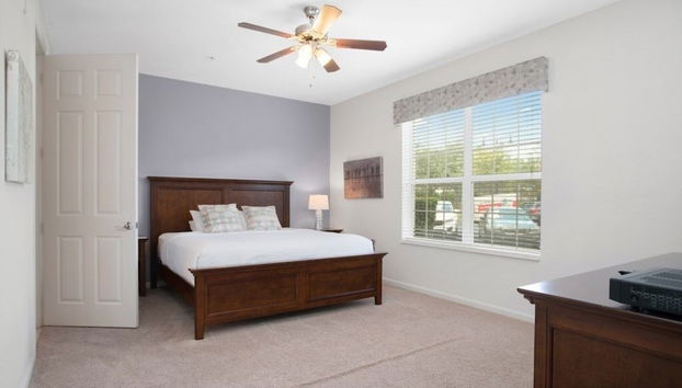 Luxury Oasis 3 Bedroom Condo by RedAwning - Foto 3, Habitación