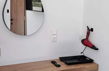 Courtyard Luxury Suites “ APOSTOLOS” - Foto 4