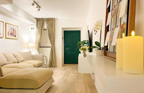 Entire 2 Bedroom Family Friendly House in Belem Lisbon 3 to 5 Guests - Photo 4