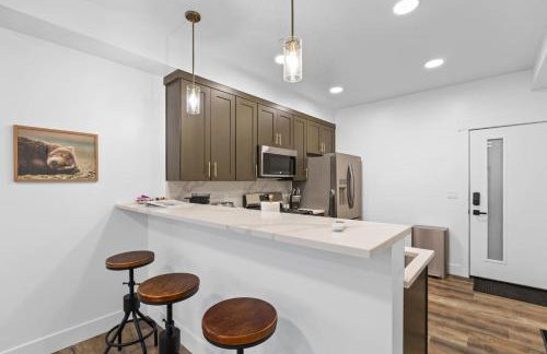 Stunning Waterfront Condo Breathtaking Views 202 - Foto 10