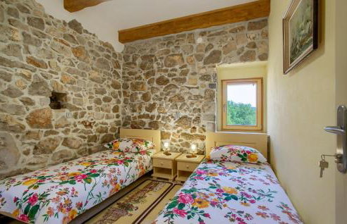 4 Bedroom Lovely Home In Garica - Photo 34