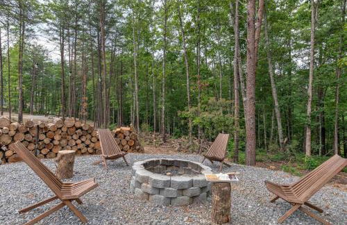 Luxury Modern Cabin with Hot Tub - Foto 19