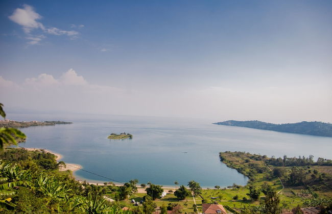 Room in Lodge - Find a Quiet Beach Resort at Rushel Kivu Resort! - Foto 16