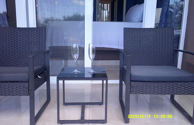 E&J Boutique Residences - Photo 53