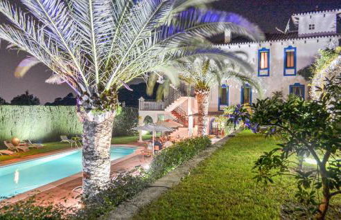 Lilia Barajas - Photo 14