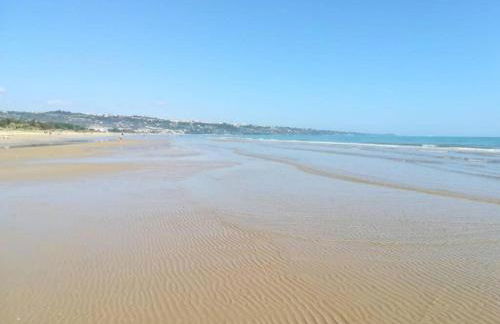 OLTRE CONFINE fronte mare - Foto 23