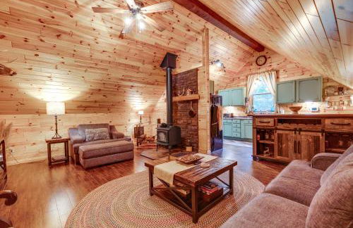 Hot Tub Haven 10 Mi to Hocking Hills State Park! - Foto 4