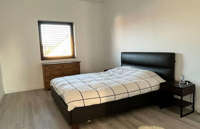 House - Sleeps 8 - Pets Ok - Garden - Parking - Photo 1