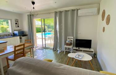 La petite maison avec piscine face au Luberon - Foto 8