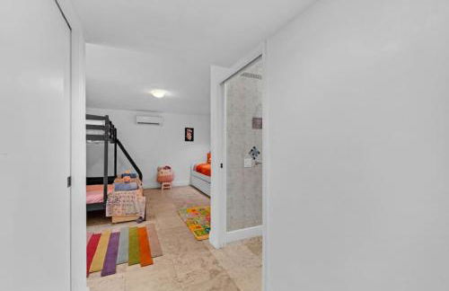 Stunning Hollywood Pool Home - Foto 32