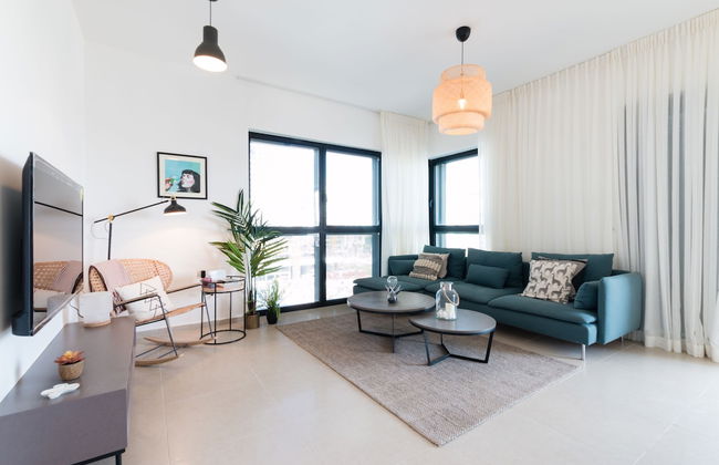 Artsy Modern Bright Apt in Bat Yam - Foto 17