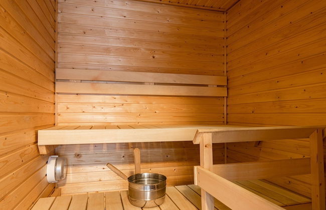 Homelike 1BR with Sauna, Free Parking & Balcony - Foto 15