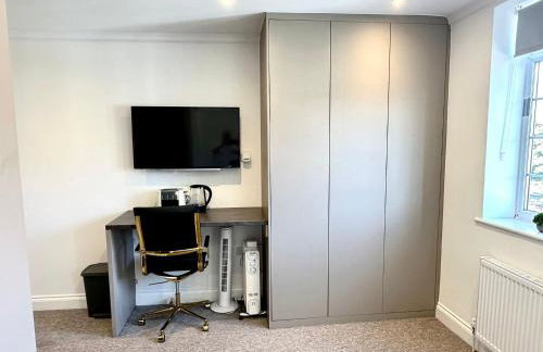 Spectacular Modern, Private Apartment,15 Mins To Central London - Photo 16