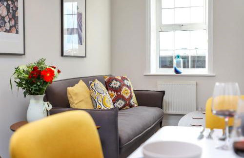 Executive Apartments - Photo 18