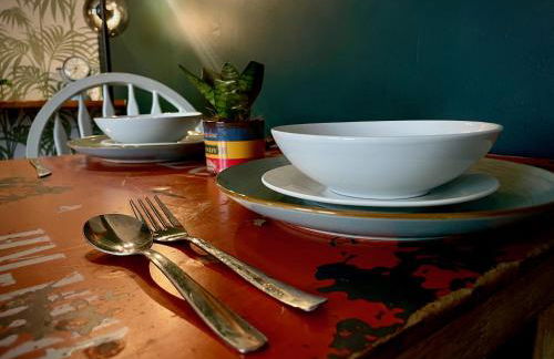 Stylish and artistic flat in Southend on Sea - 2 Double Bedrooms, Free on-street parking - Foto 12