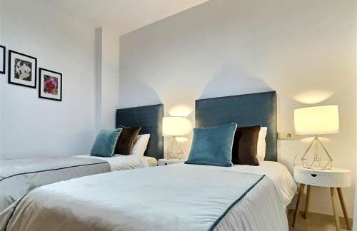 Superb 3-bed penthouse minutes drive to the beach - Foto 20