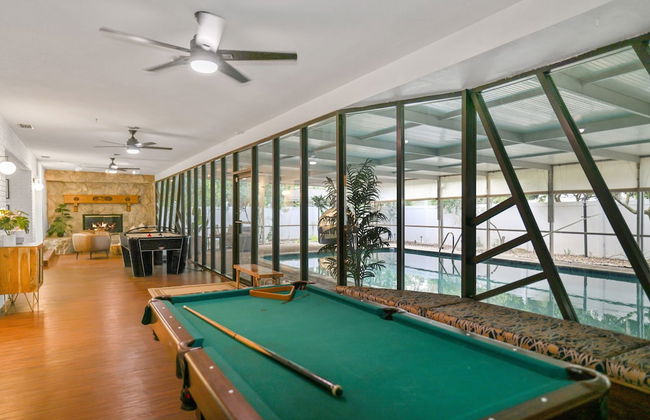 Golden Retreat: Expansive 6BR Home w Heated Pool ~ - Foto 18