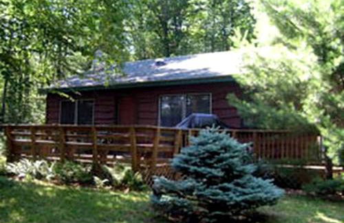 Rustic Cabin Getaway Overlooking a Stunning Golf Course in Saranac Lake, New York - Foto 1