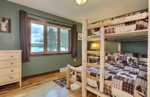 Northwoods WI 6BR Lakefront Cabin Retreat on Lake Nokomis - Minnohawk Lodge - Foto 9