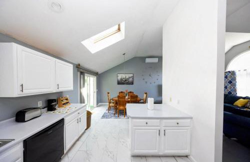 Newly Furnished 4Bedroom Home Near Worcester Airport - Foto 30