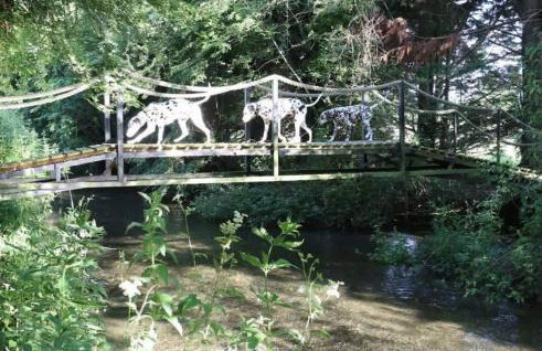 Private Island Glamping on riverbank with Hot tub - Foto 14